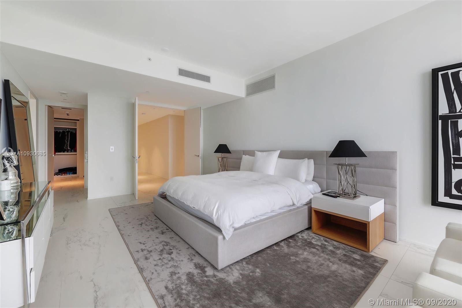 ONE THOUSAND MUSEUM CONDO - Residential