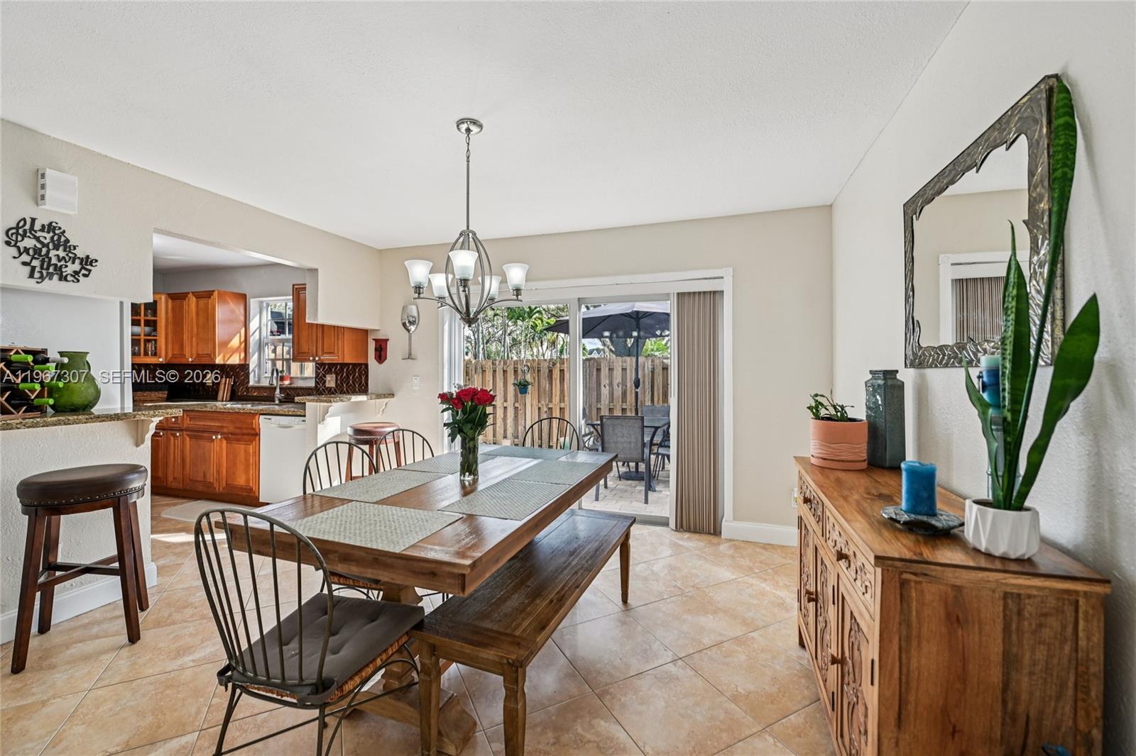 FLAMINGO GARDENS - Residential