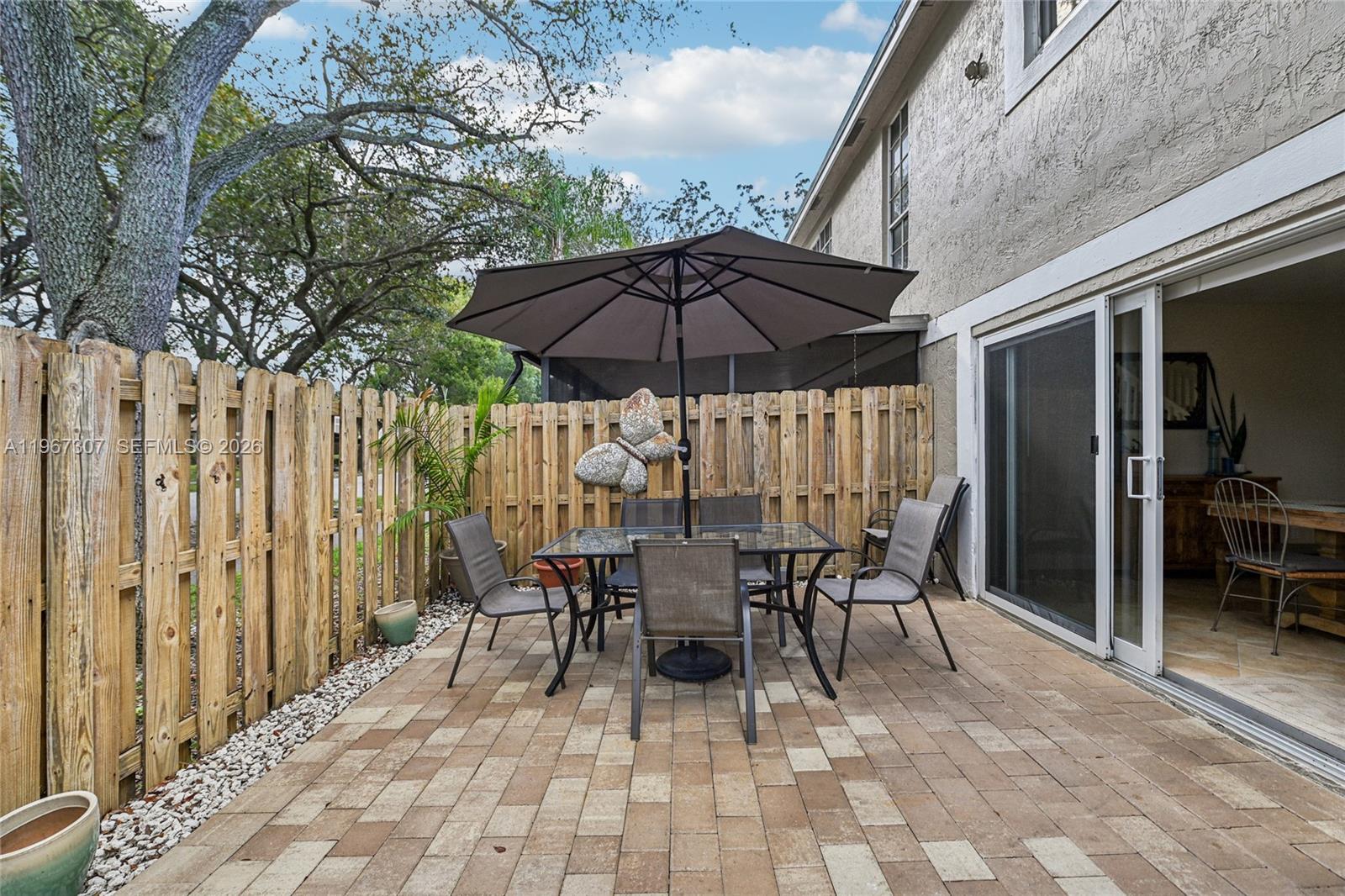 FLAMINGO GARDENS - Residential