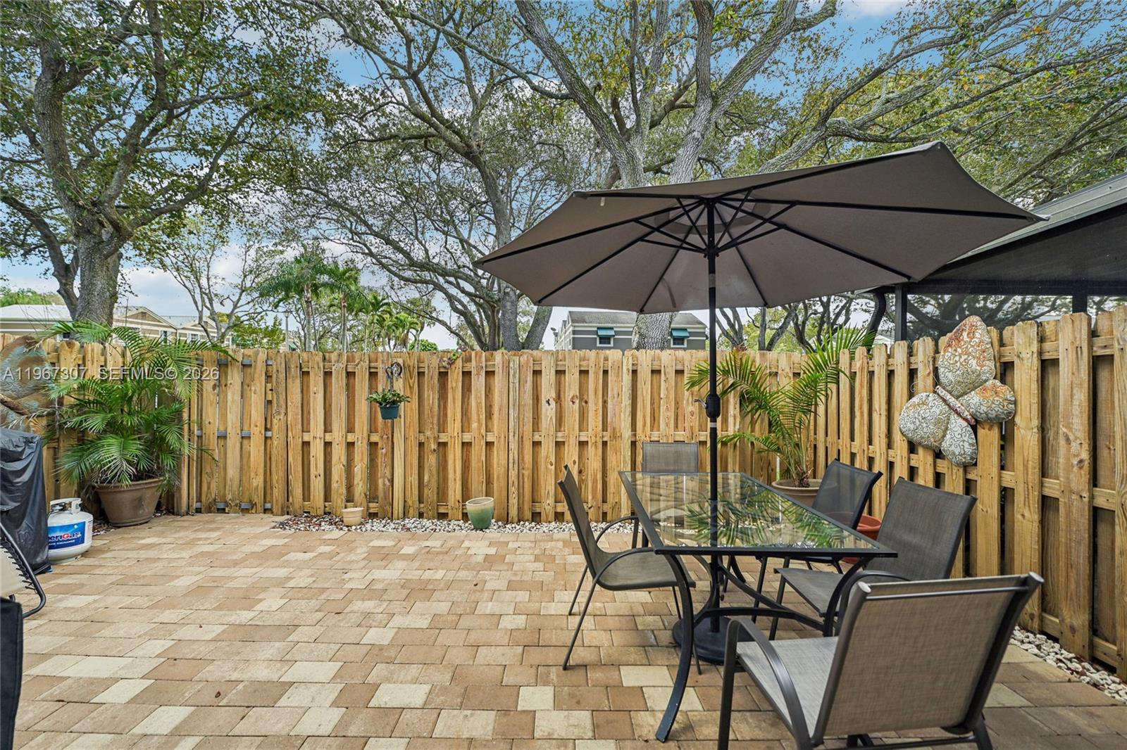 FLAMINGO GARDENS - Residential