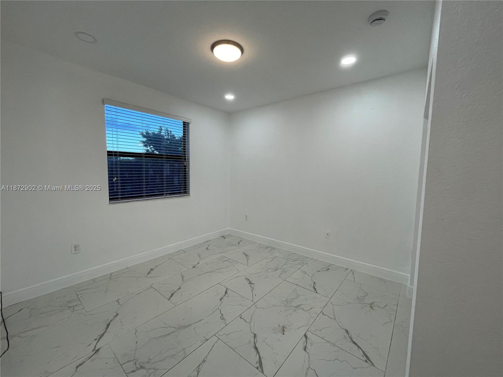 LAKES BY THE BAY FAYE REP - Residential Lease