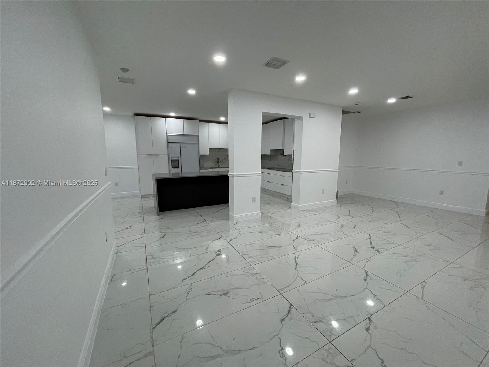 LAKES BY THE BAY FAYE REP - Residential Lease