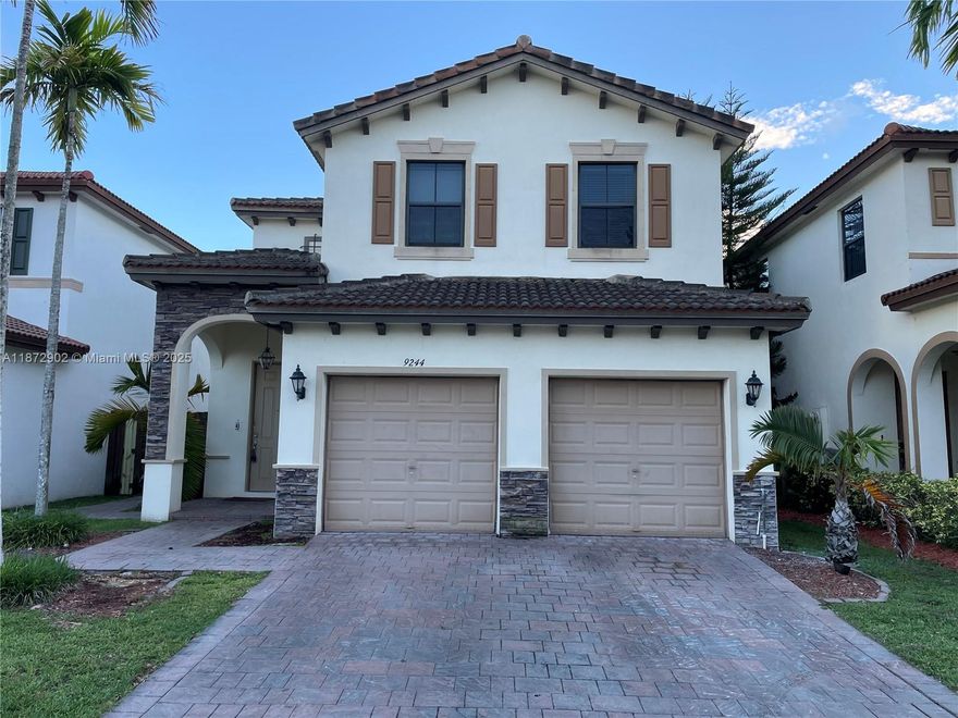 Come grab your slice of South Florida heaven with this stunning two-story 5-bedroom, 3-bath single-family home in the desirable Isles of Bayshore Tides Community! Featuring granite countertops, upgraded bathrooms, and the largest floor plan in the neighborhood, this home offers plenty of space for comfortable living and entertaining. Step outside to a private, fenced backyard perfect for relaxing or hosting gatherings.

Residents enjoy resort-style amenities, including a sparkling pool, modern fitness center, and a lakefront clubhouse. Ideally located just minutes from major expressways, shopping centers, dining, schools, and parks, this home combines luxury with convenience. Don’t miss your chance—schedule a showing today!