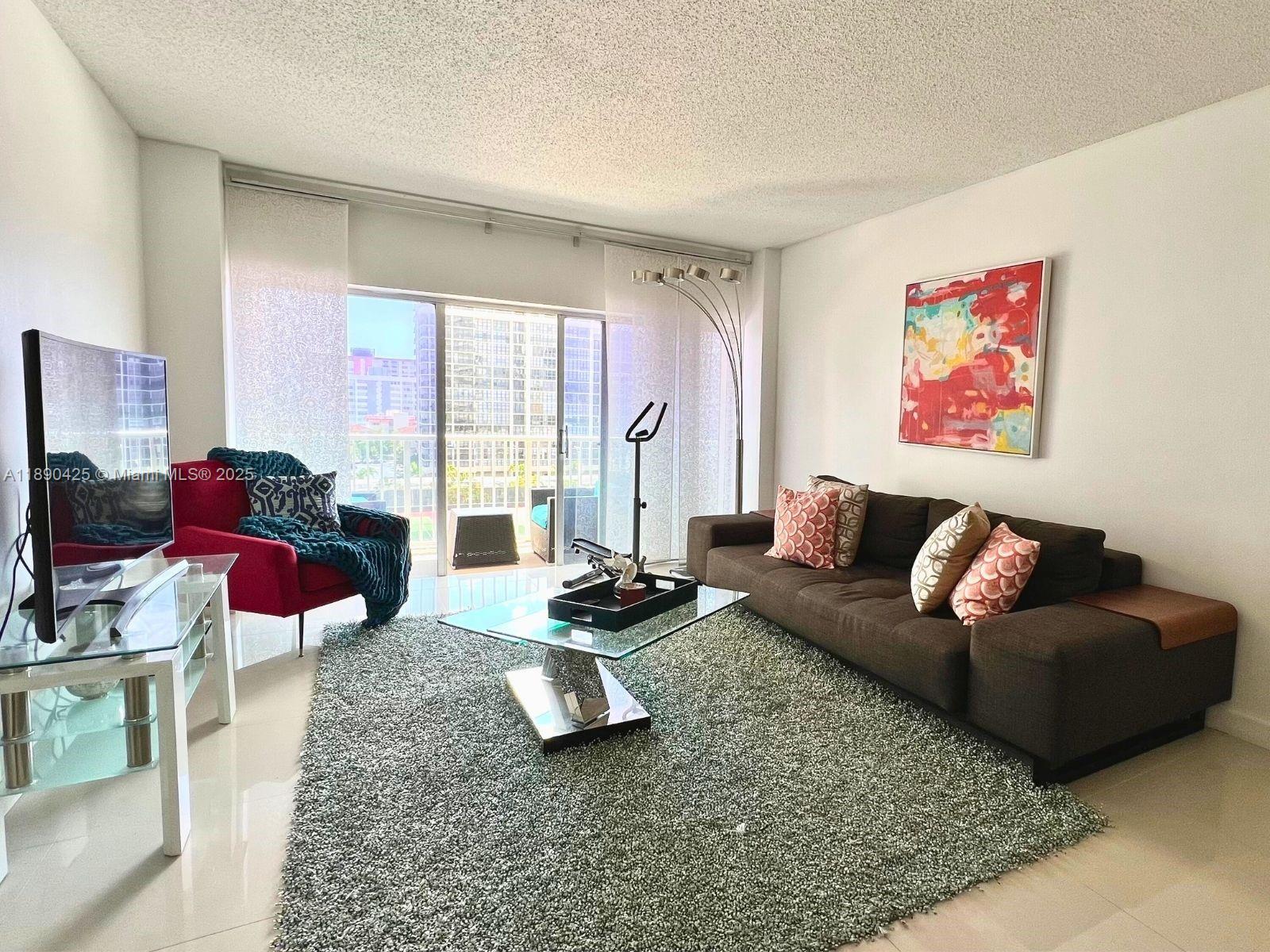 HEMISPHERES CONDO - Residential Lease