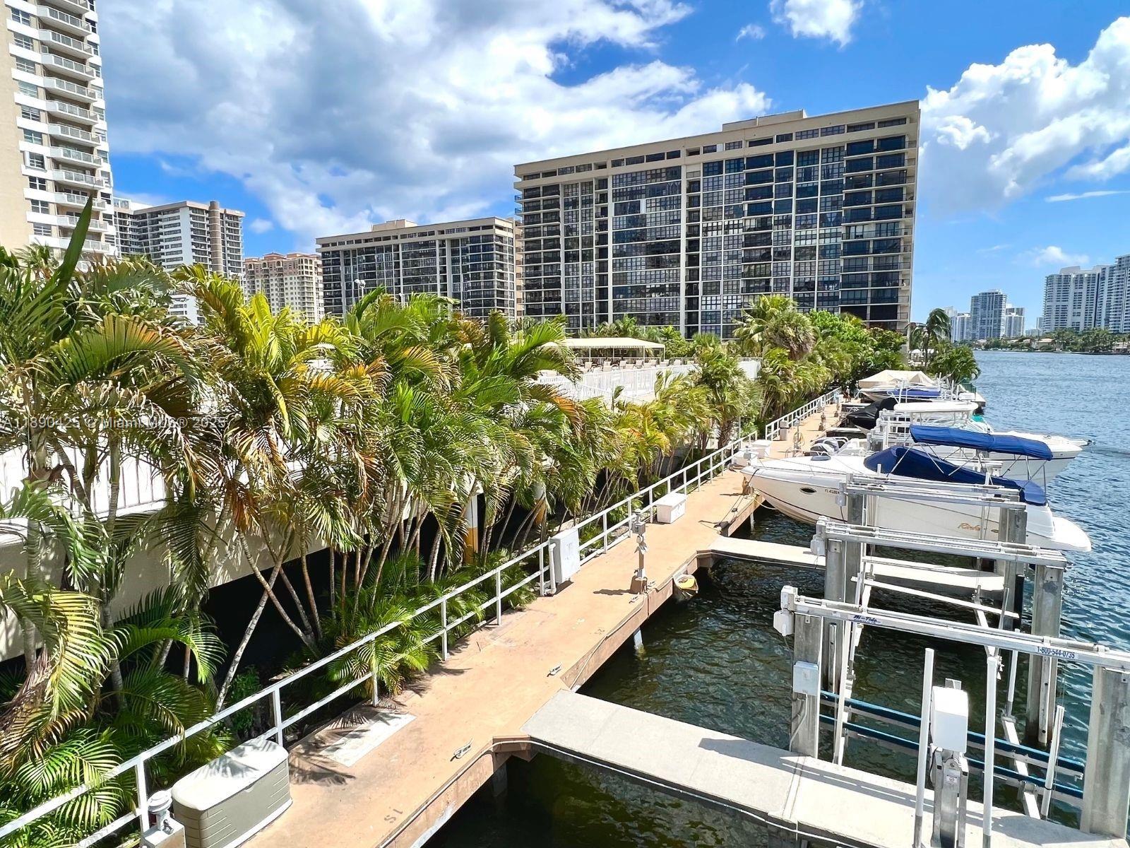 HEMISPHERES CONDO - Residential Lease