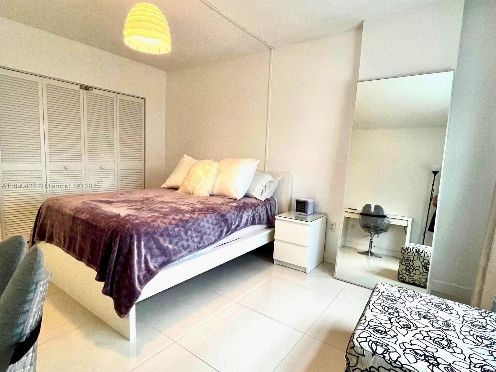 HEMISPHERES CONDO - Residential Lease