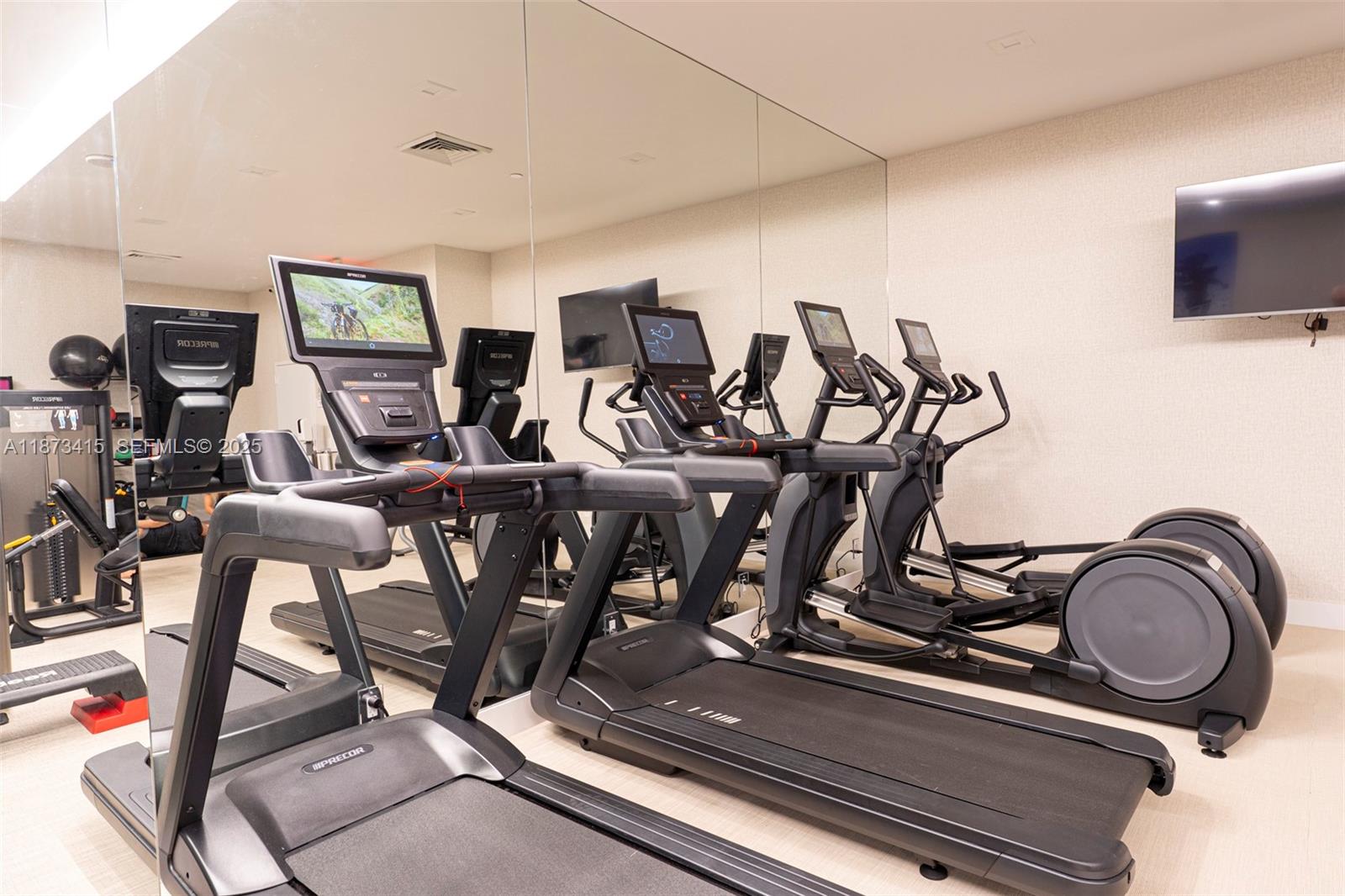 HARBORSIDE AT THE WATERWA - Residential