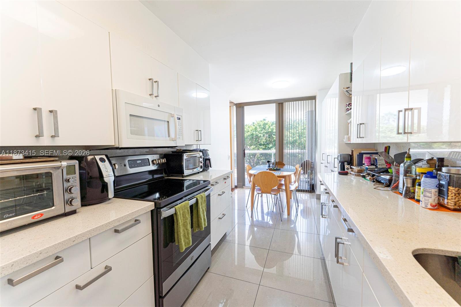 HARBORSIDE AT THE WATERWA - Residential