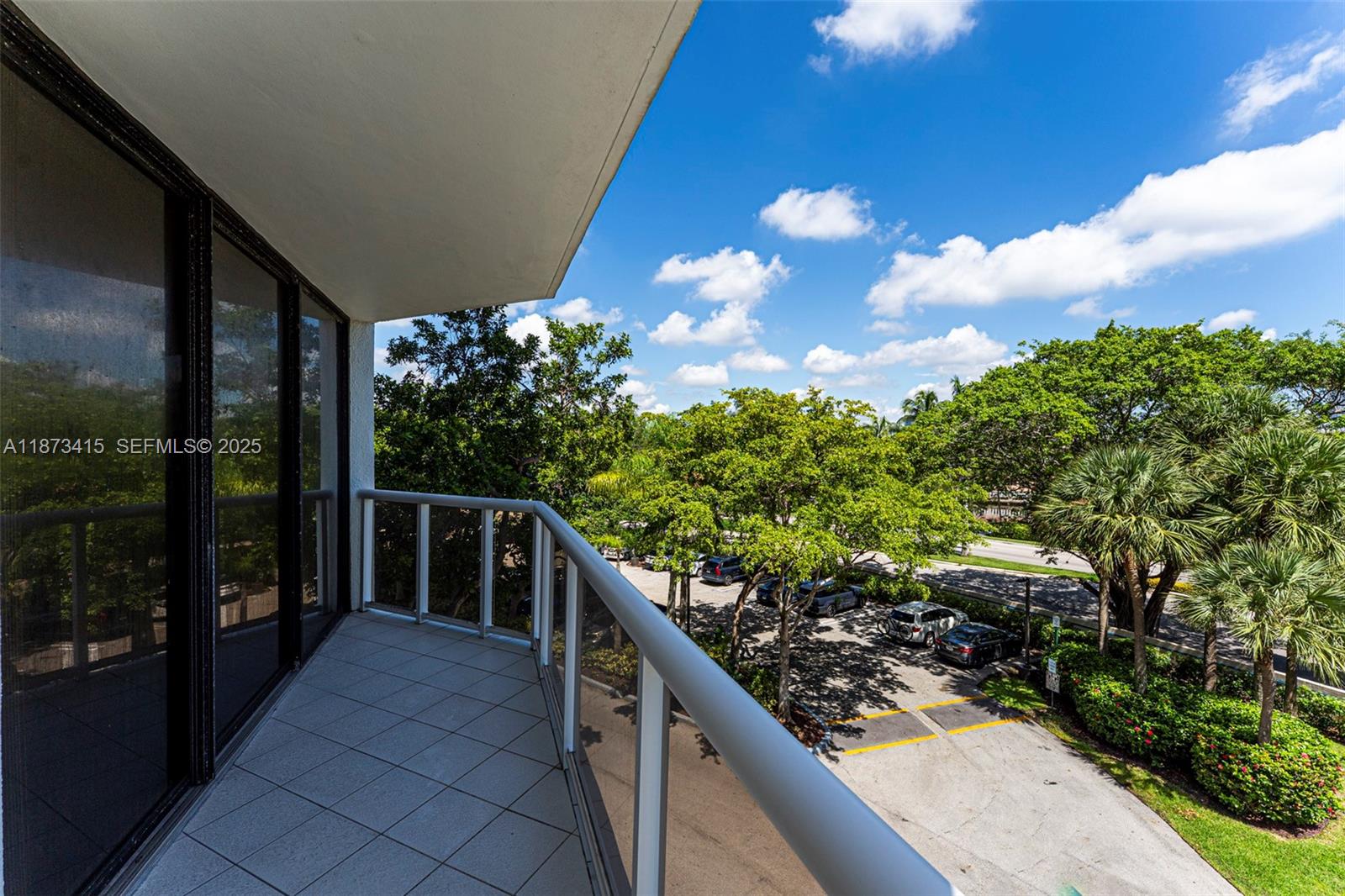 HARBORSIDE AT THE WATERWA - Residential