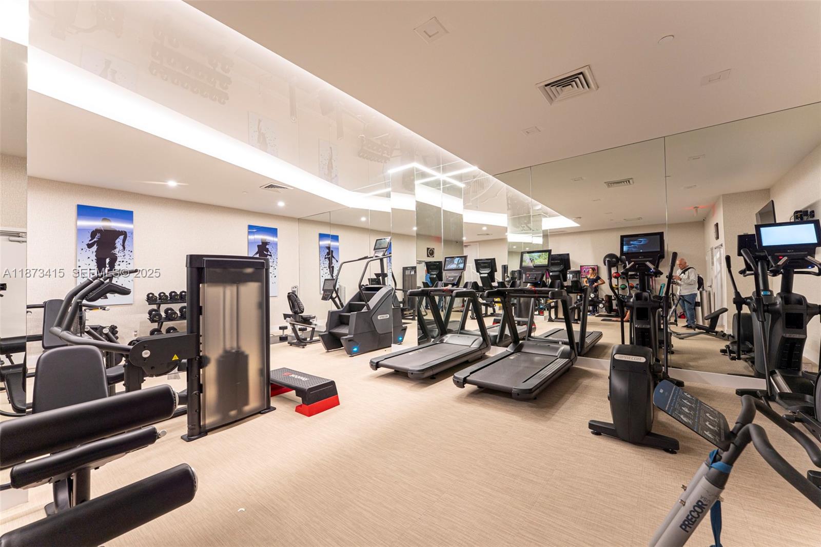 HARBORSIDE AT THE WATERWA - Residential