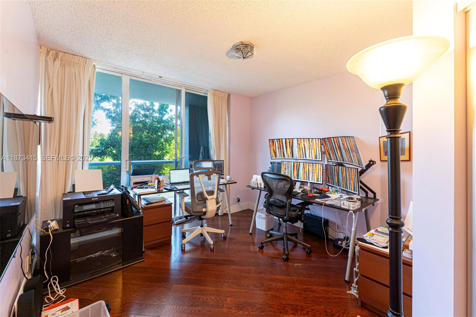 HARBORSIDE AT THE WATERWA - Residential