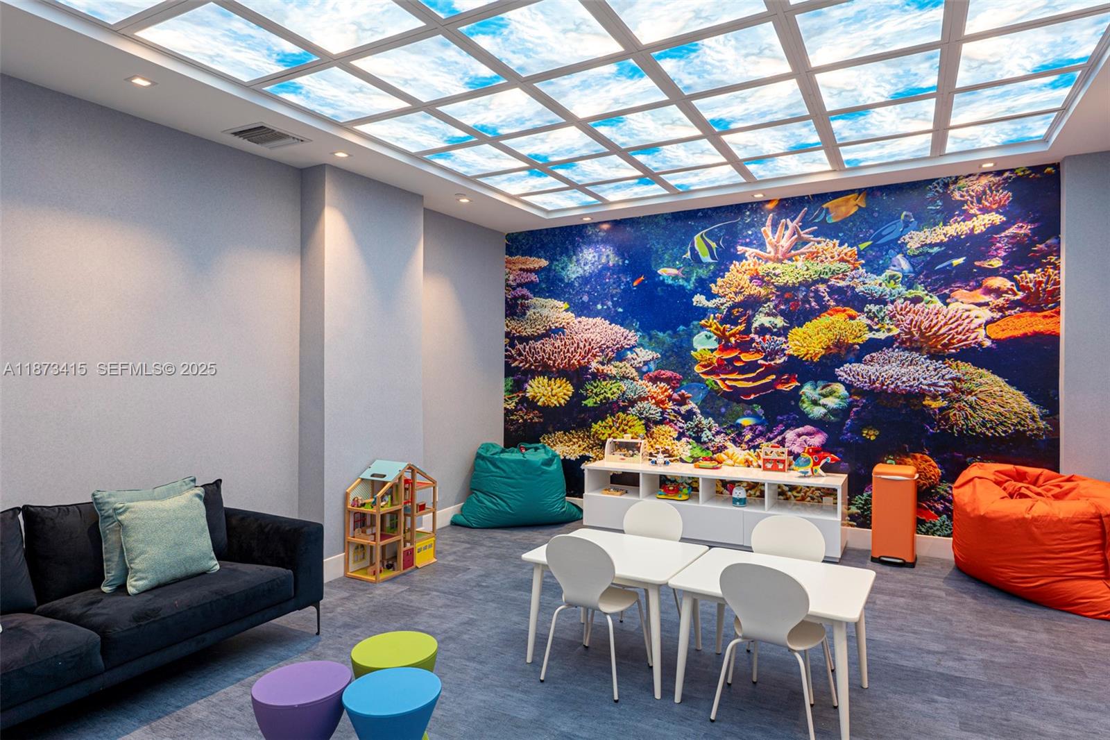 HARBORSIDE AT THE WATERWA - Residential