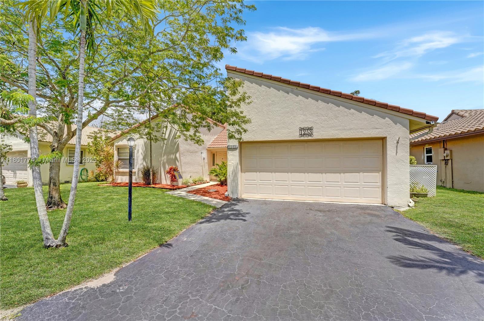 1253 Spring Cir Dr