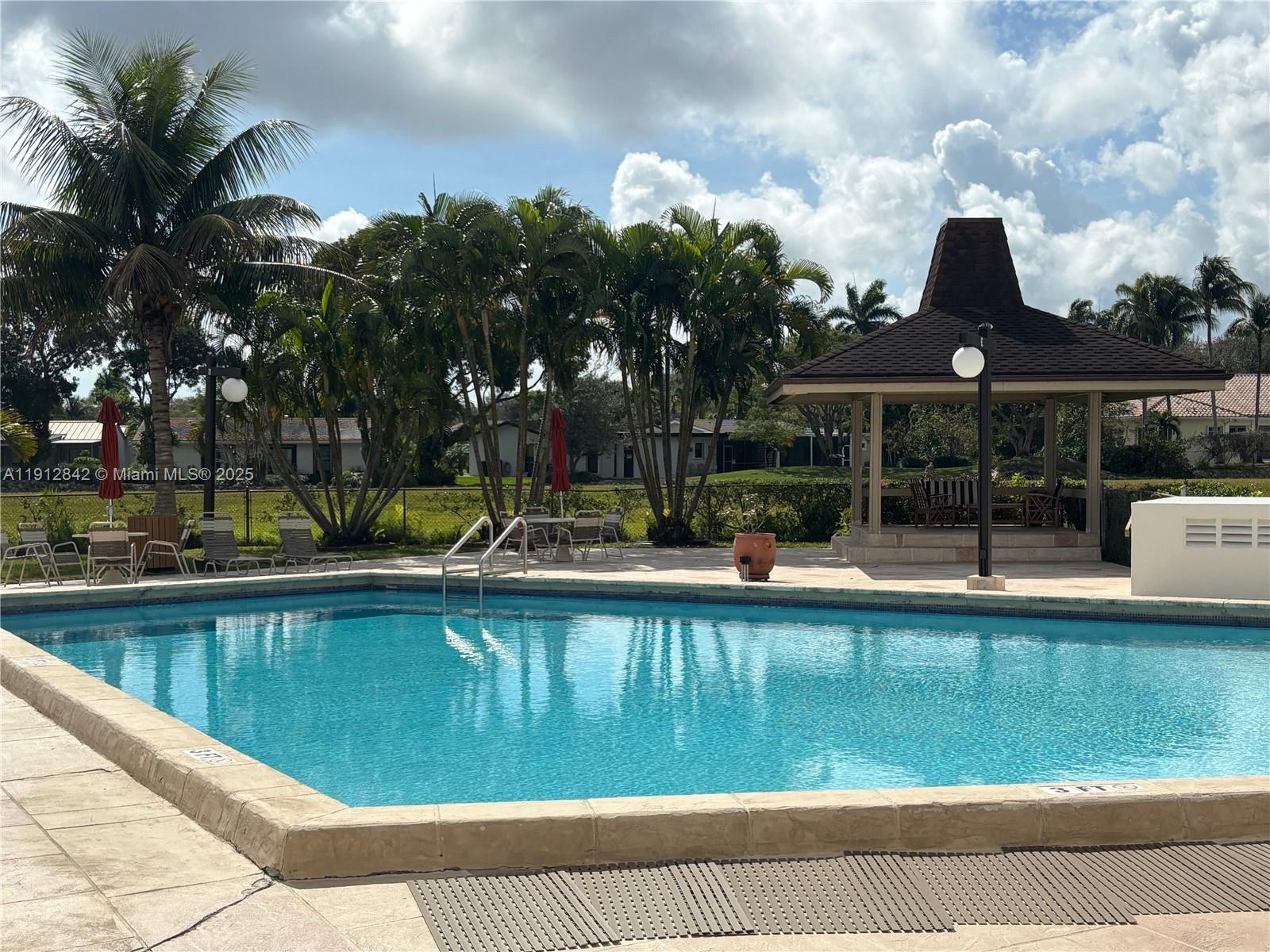 VILLAGE OF KINGS CREEK CO - Residential Lease