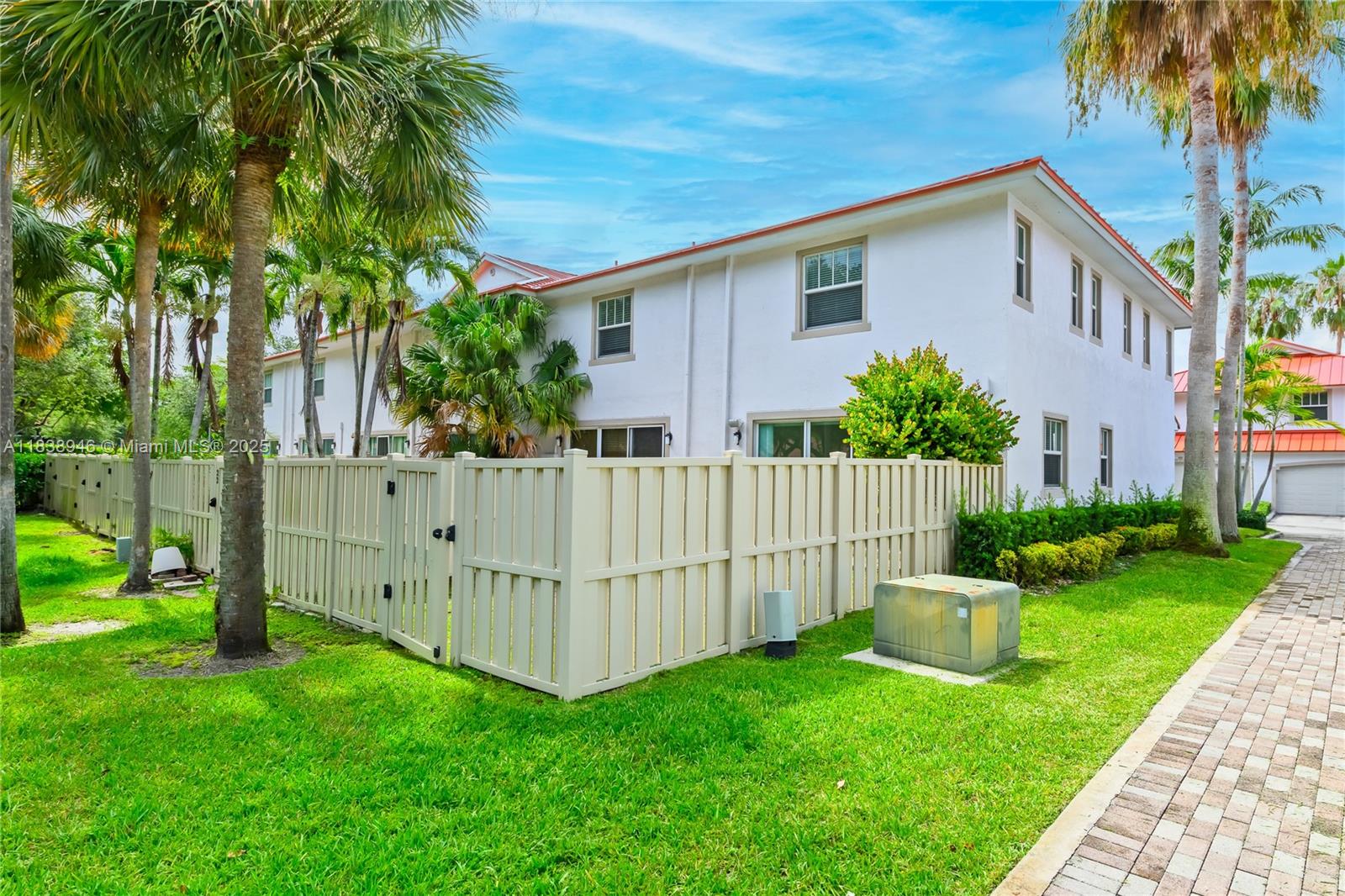 PALM AIRE CYPRESS COURSE - Residential Lease