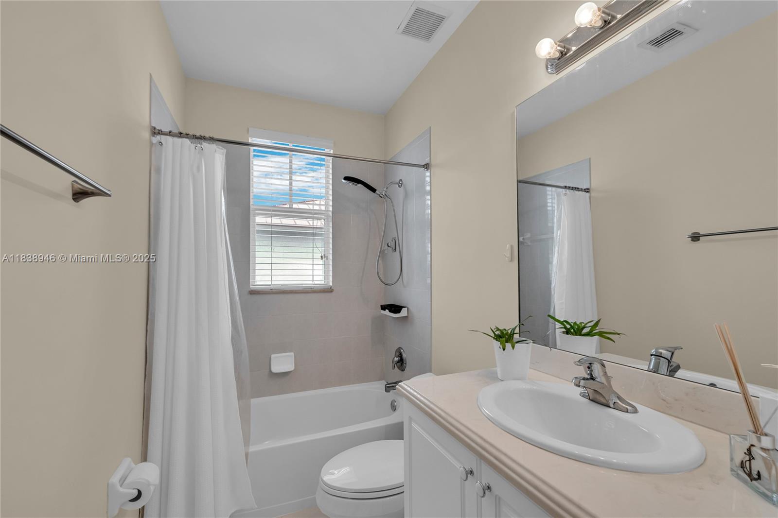 PALM AIRE CYPRESS COURSE - Residential Lease