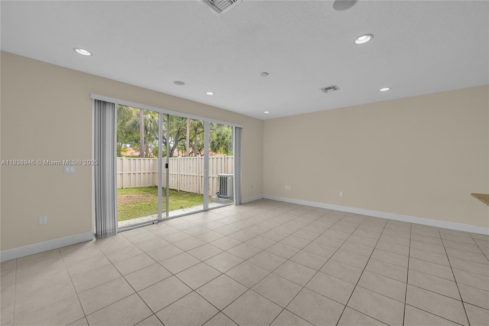 PALM AIRE CYPRESS COURSE - Residential Lease