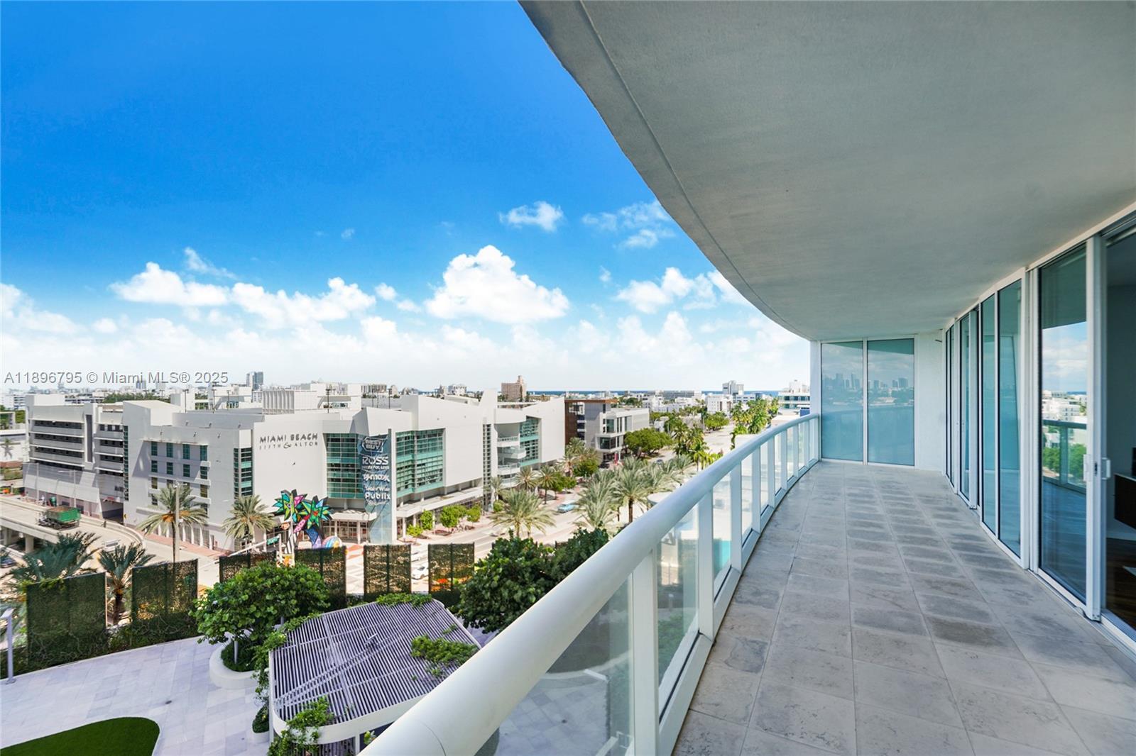 ICON CONDO - Residential