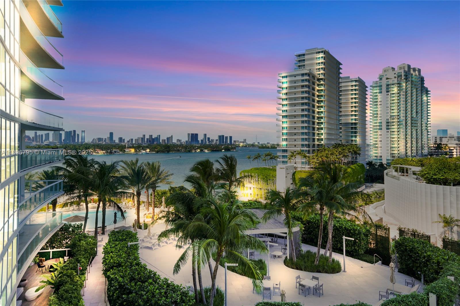 ICON CONDO - Residential