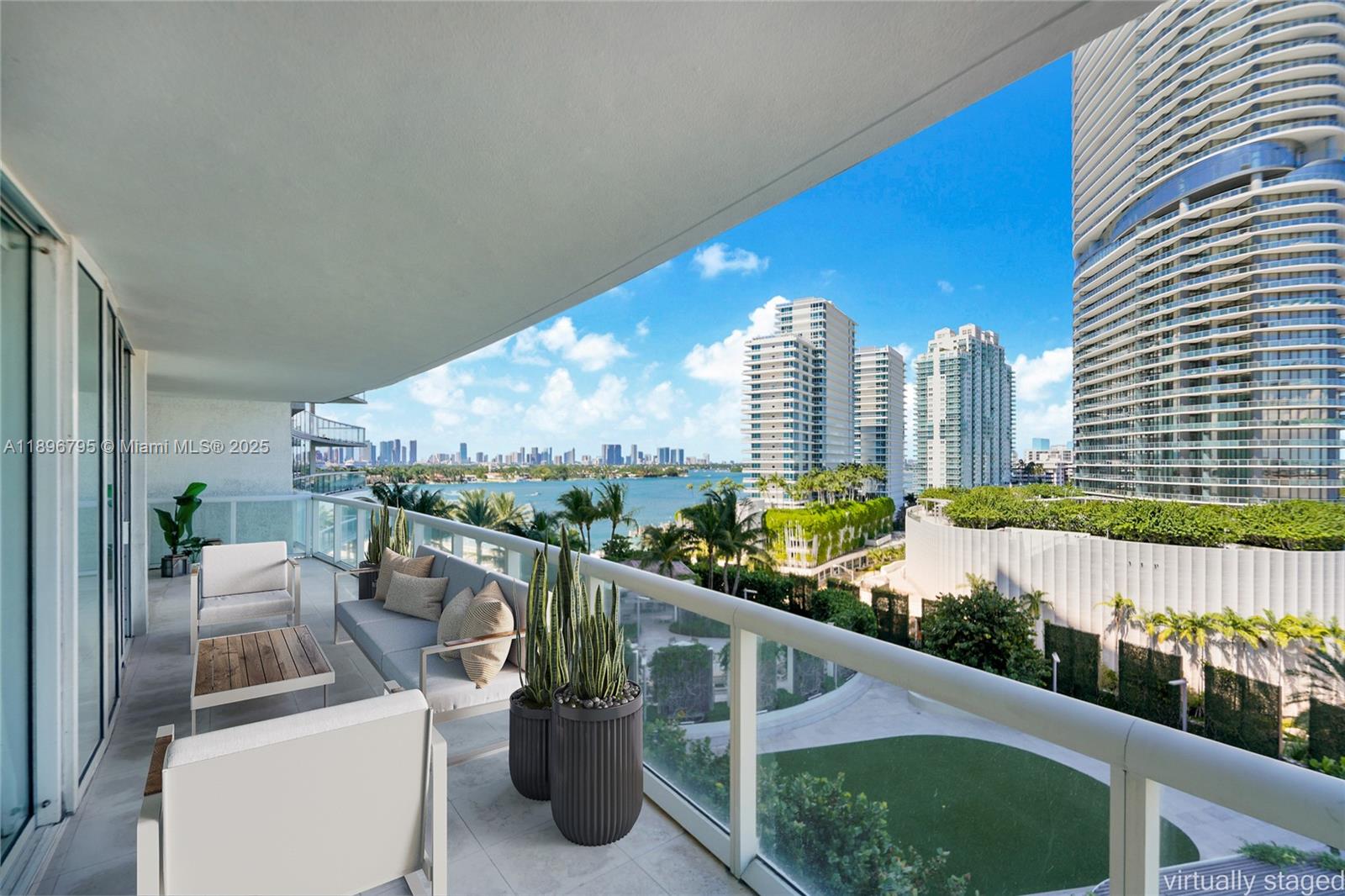 ICON CONDO - Residential