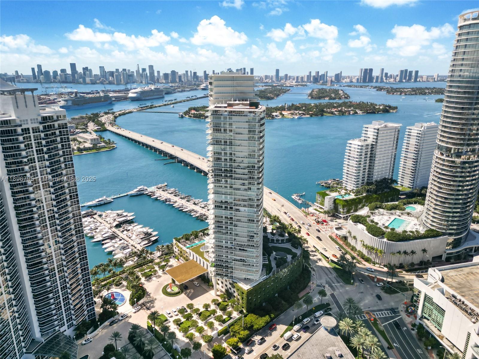 ICON CONDO - Residential