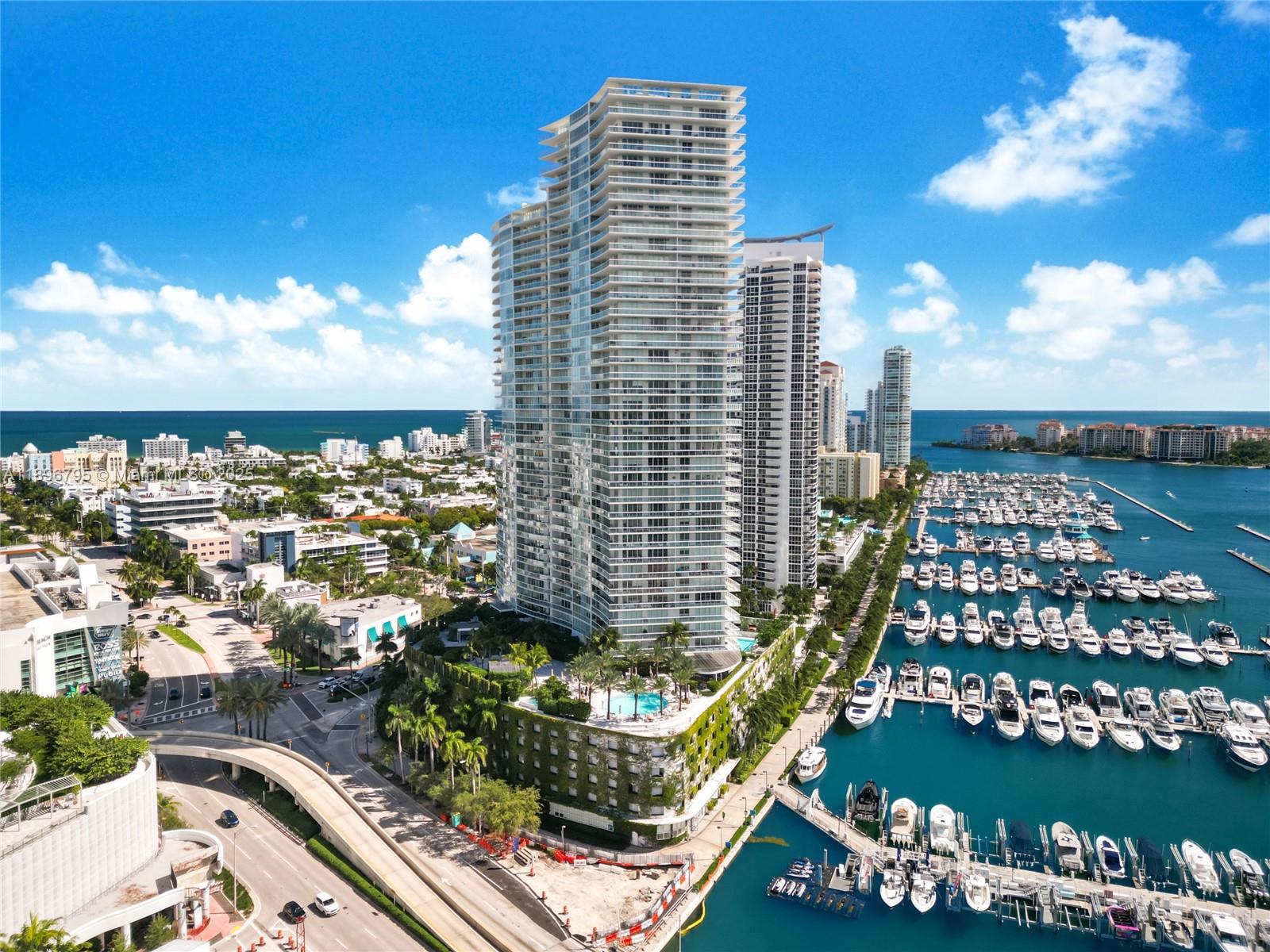 ICON CONDO - Residential