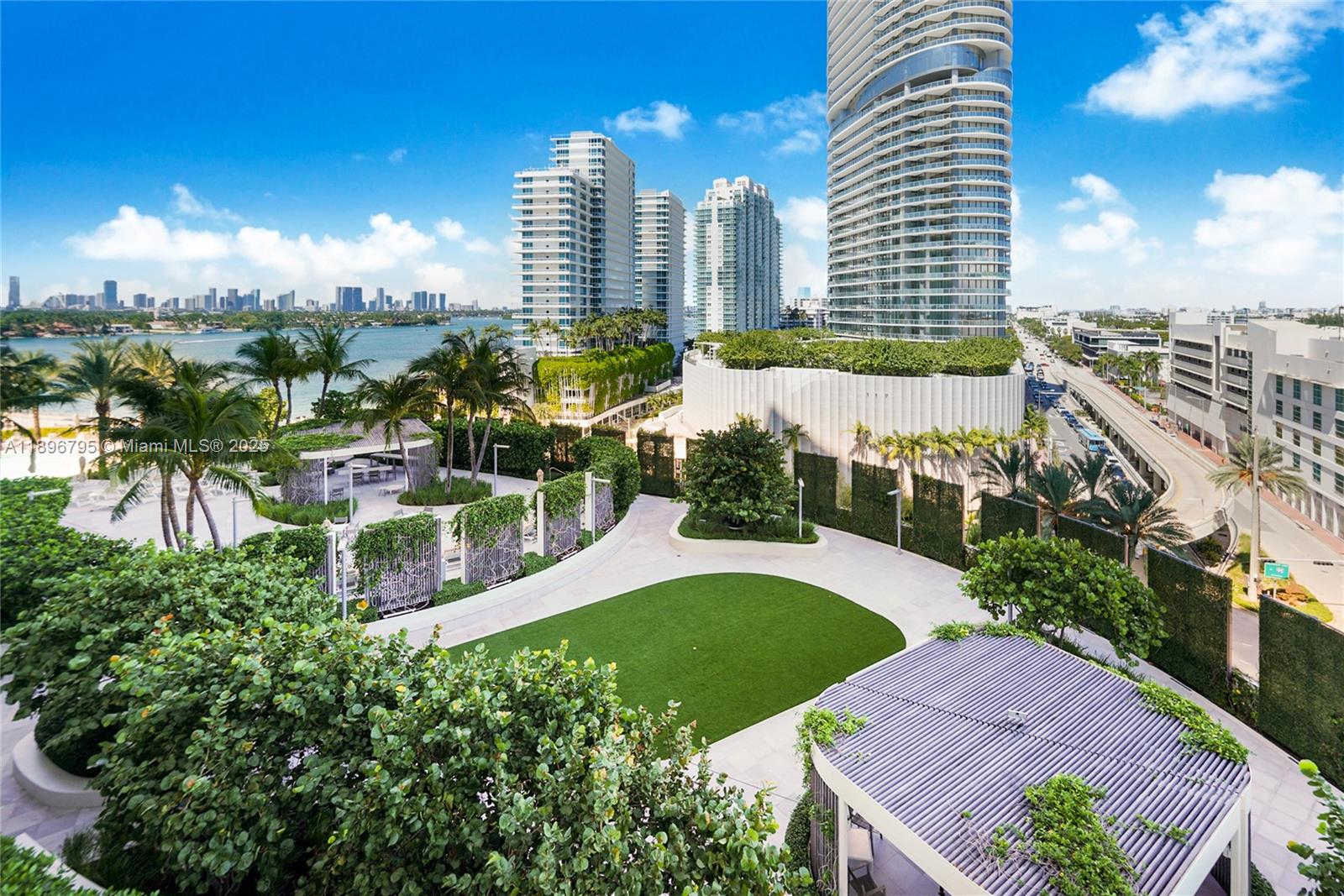 ICON CONDO - Residential