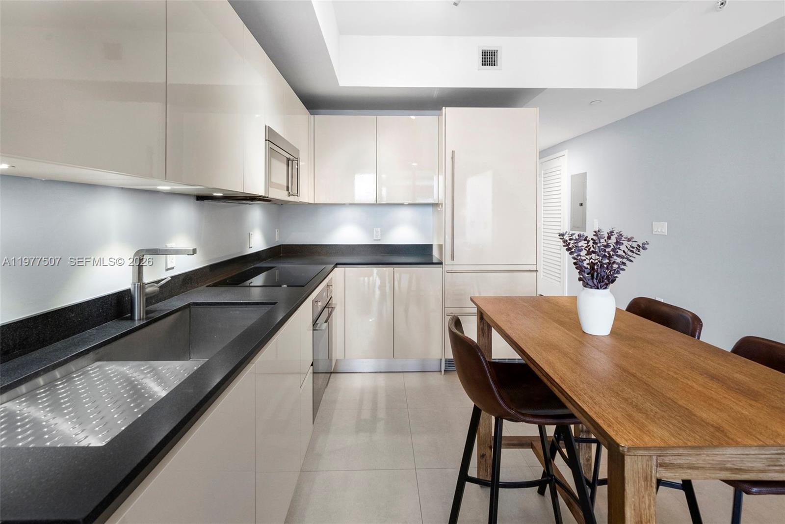 1010 BRICKELL CONDO - Residential