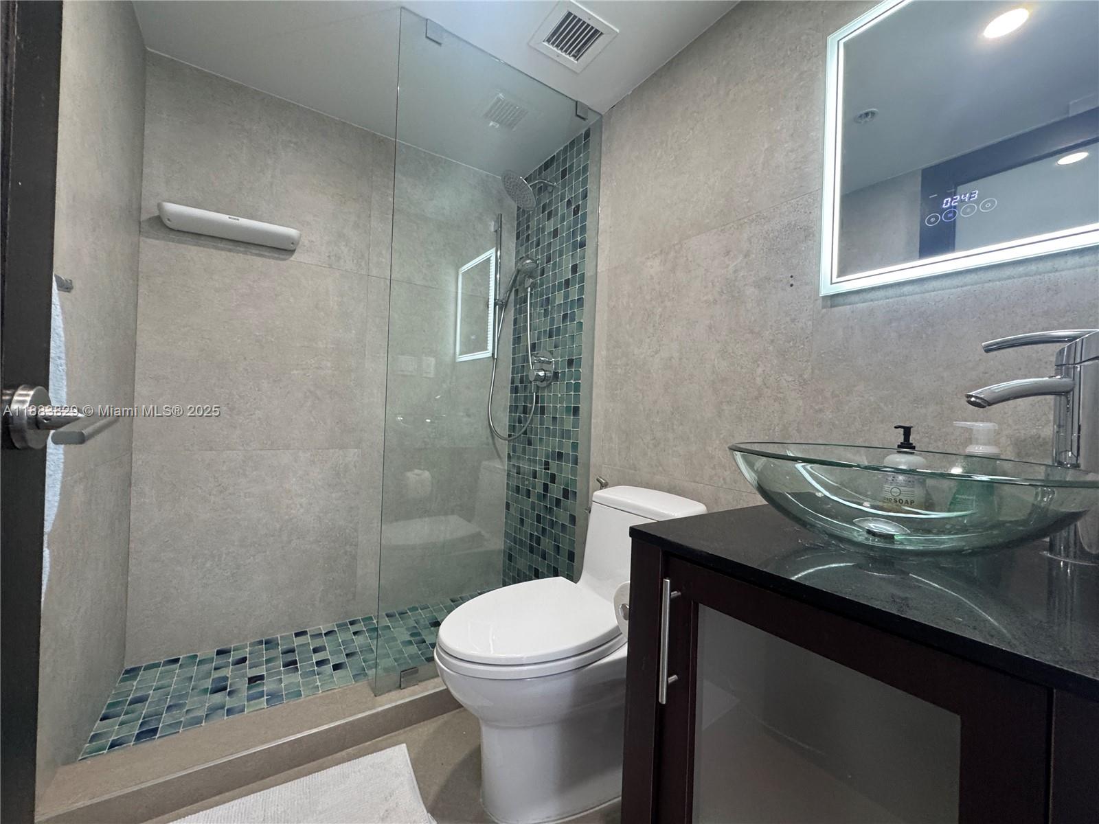 FLAMINGO SOUTH BEACH I CO - Residential Lease