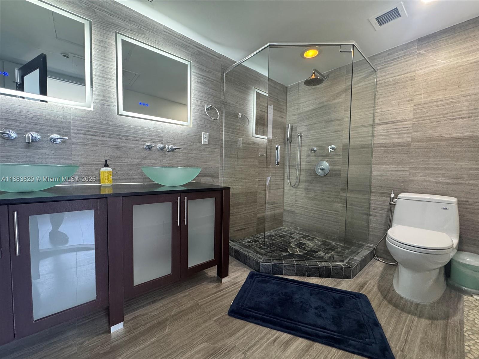 FLAMINGO SOUTH BEACH I CO - Residential Lease