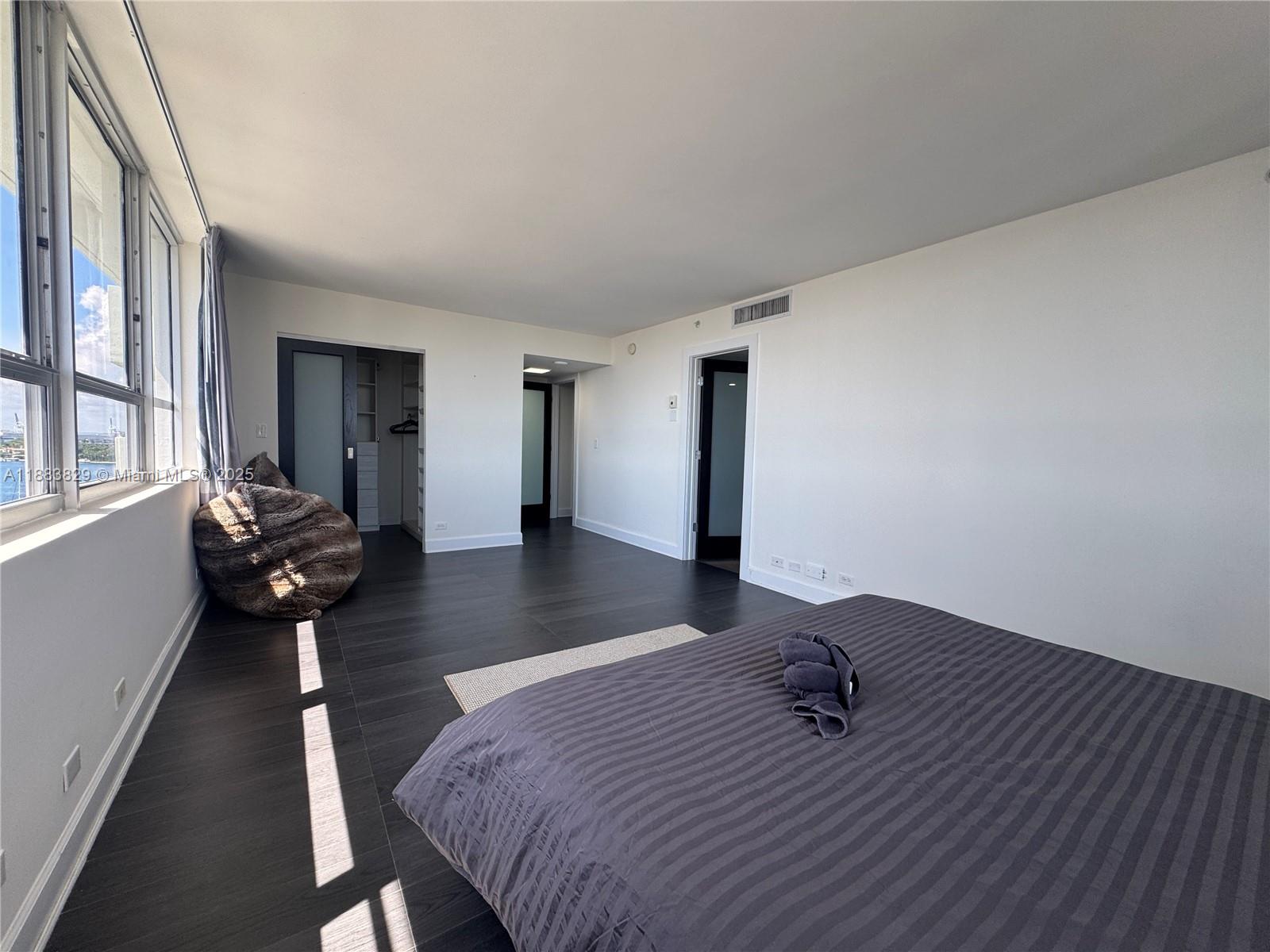 FLAMINGO SOUTH BEACH I CO - Residential Lease
