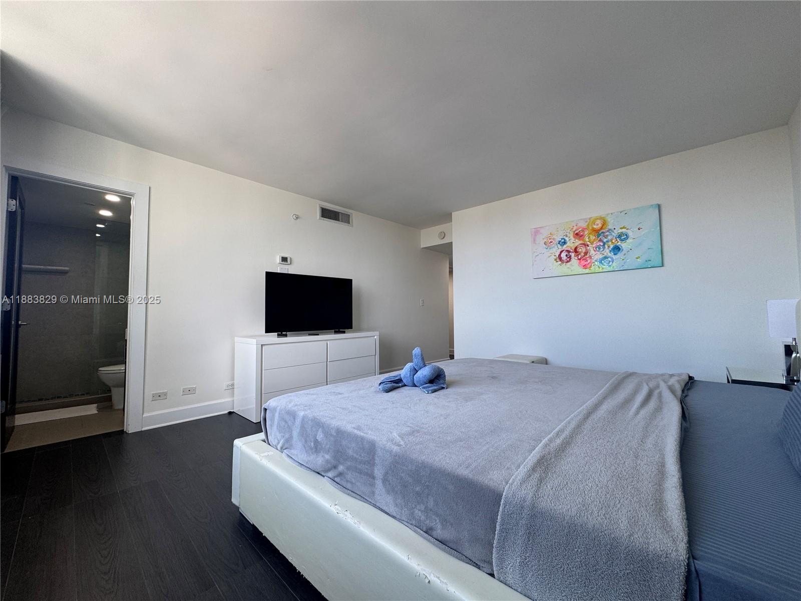 FLAMINGO SOUTH BEACH I CO - Residential Lease