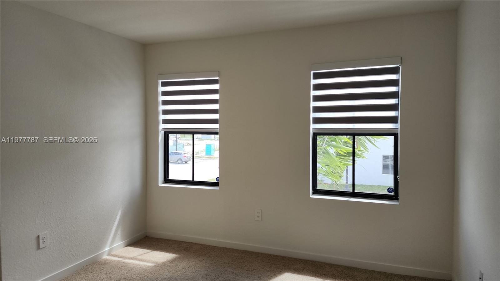 MIAMI LAND AND DEVELOPMENT - Residential Lease