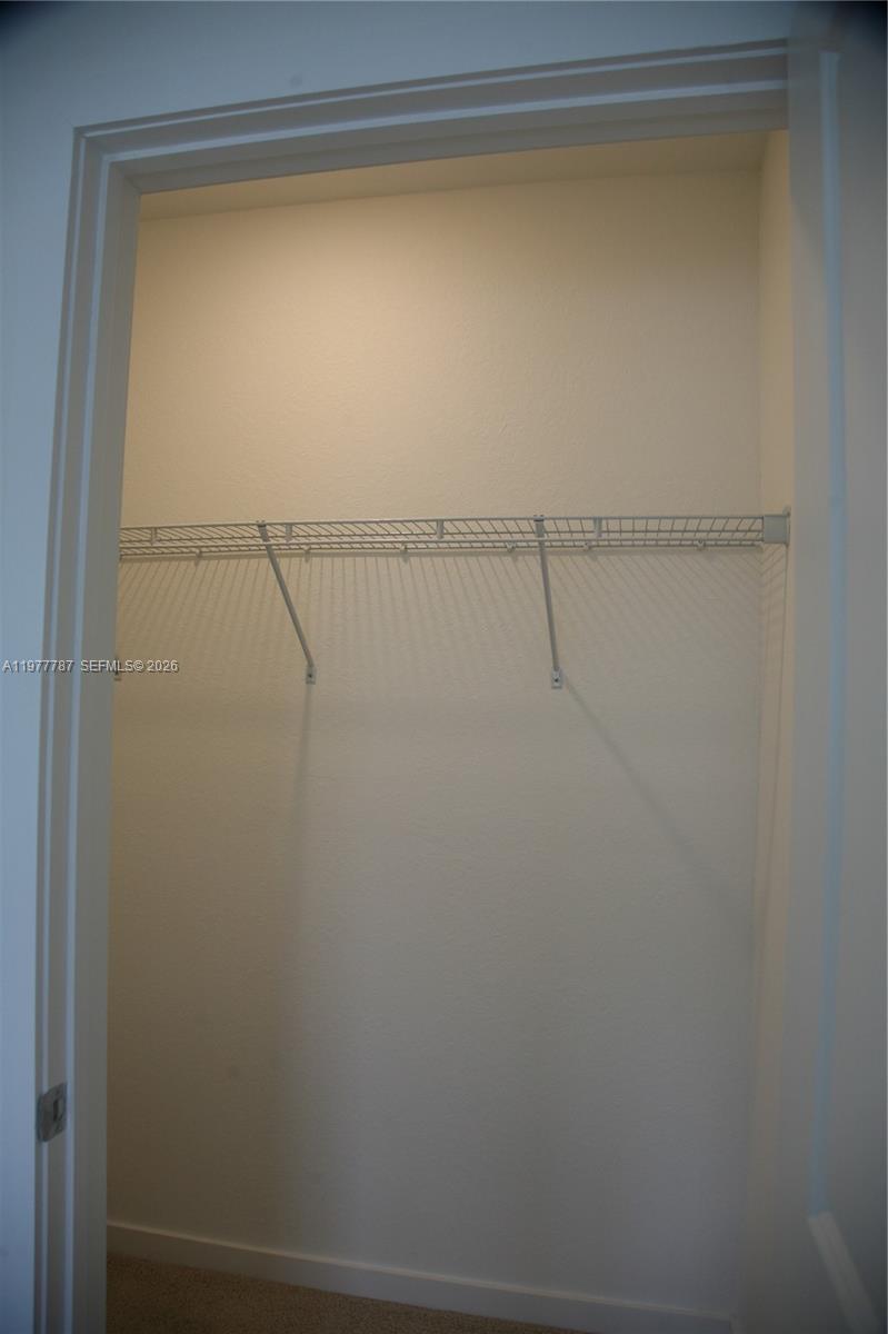 MIAMI LAND AND DEVELOPMENT - Residential Lease