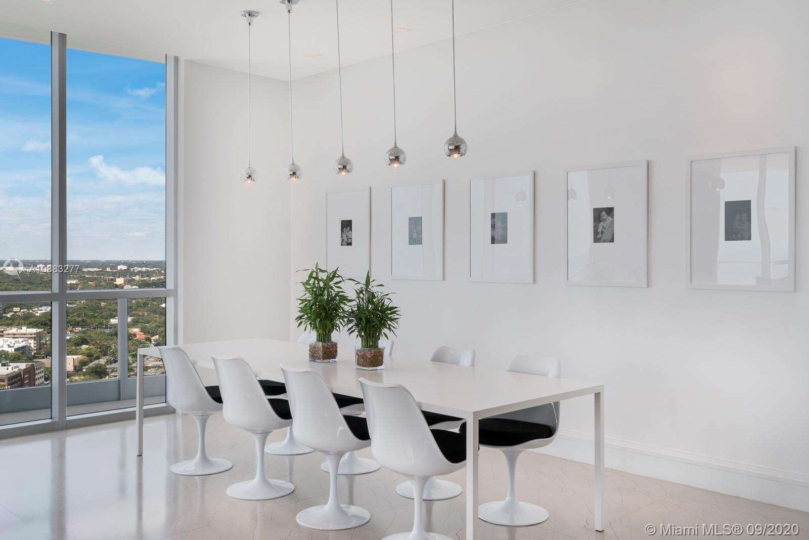 GROVENOR HOUSE CONDO - Land