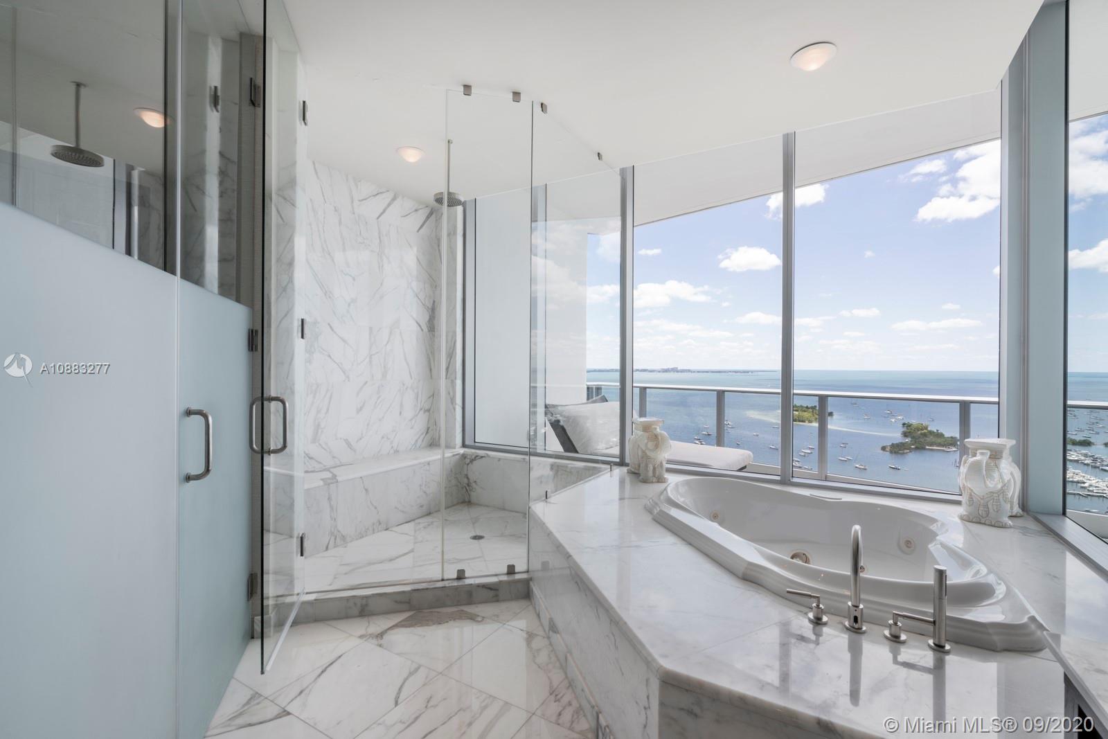 GROVENOR HOUSE CONDO - Land