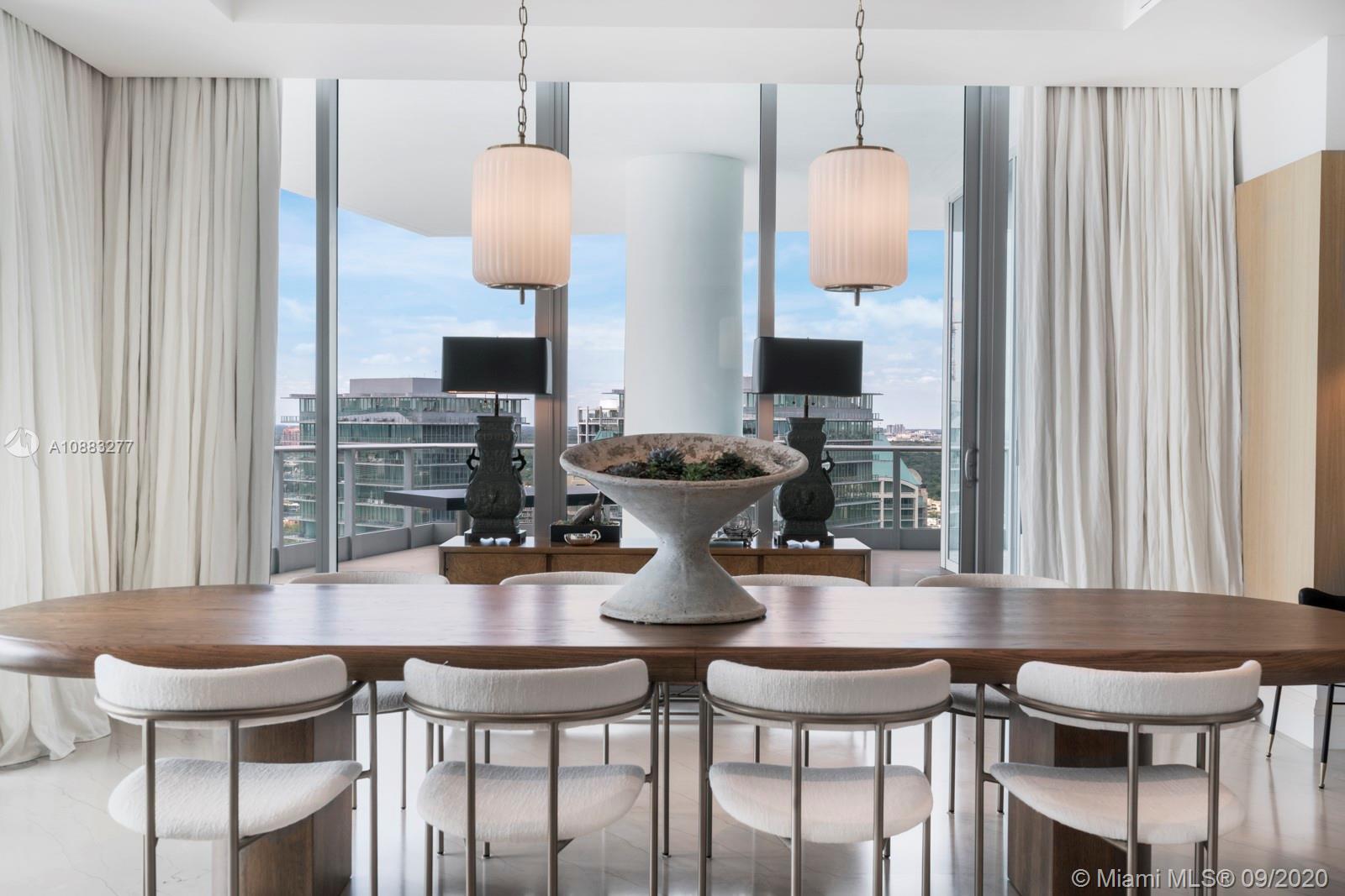 GROVENOR HOUSE CONDO - Land