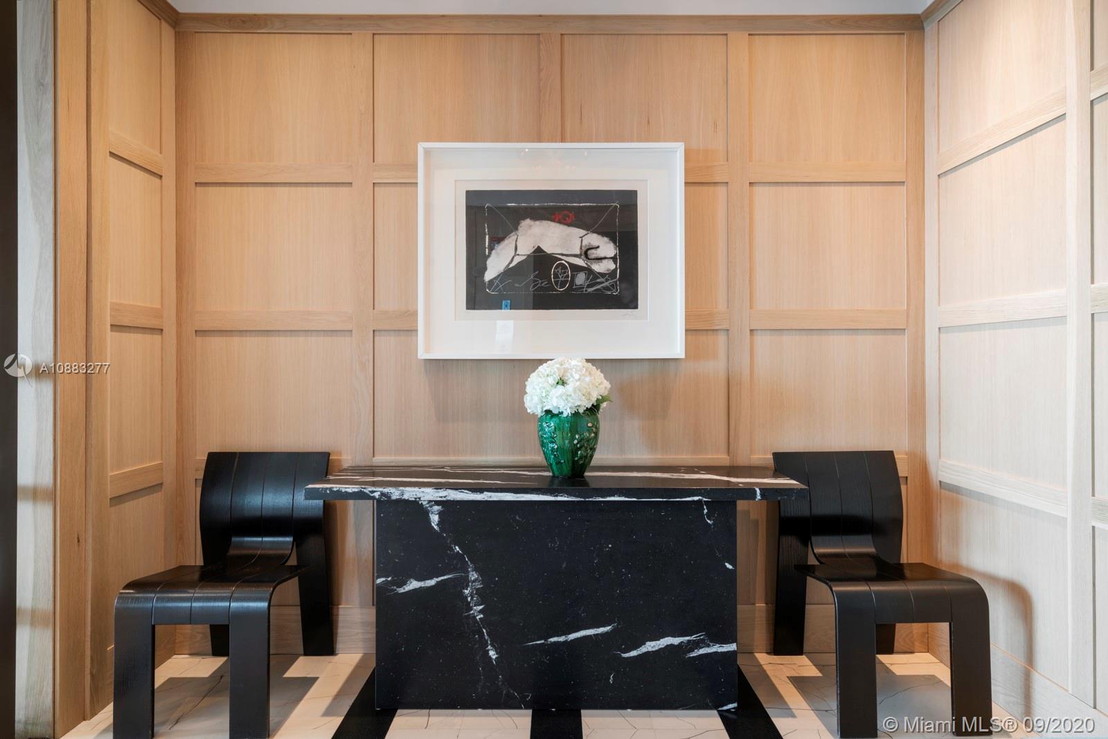 GROVENOR HOUSE CONDO - Land