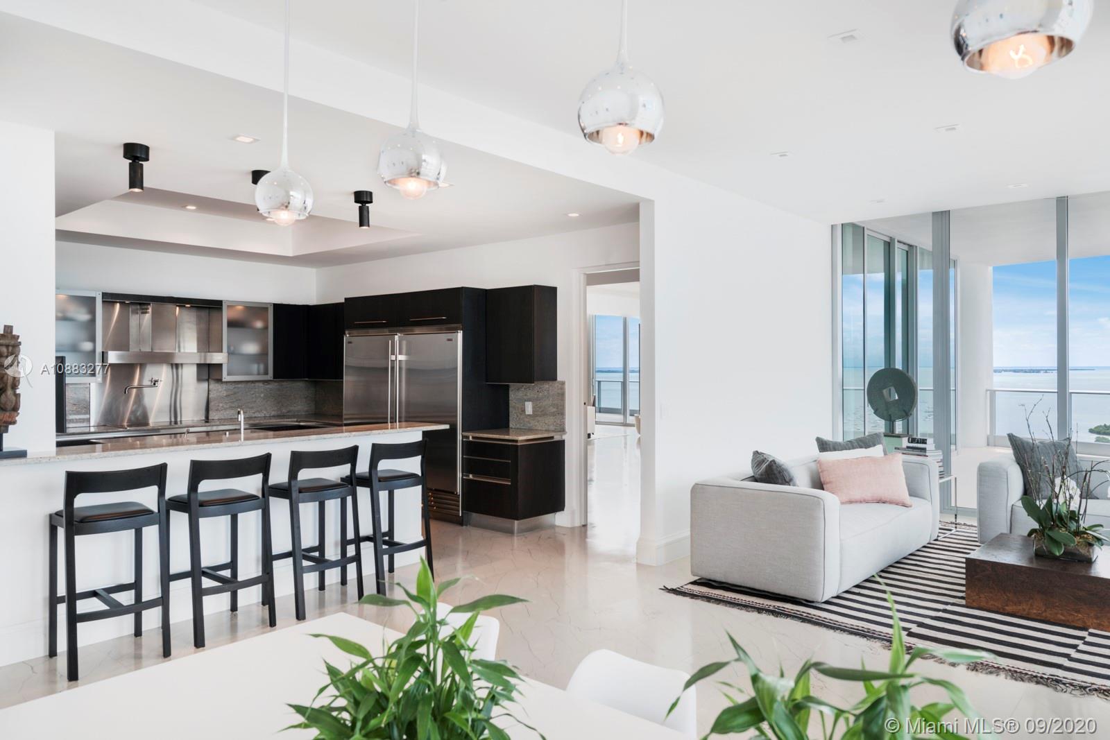 GROVENOR HOUSE CONDO - Land