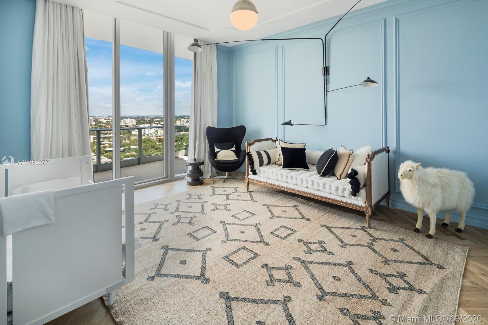 GROVENOR HOUSE CONDO - Land