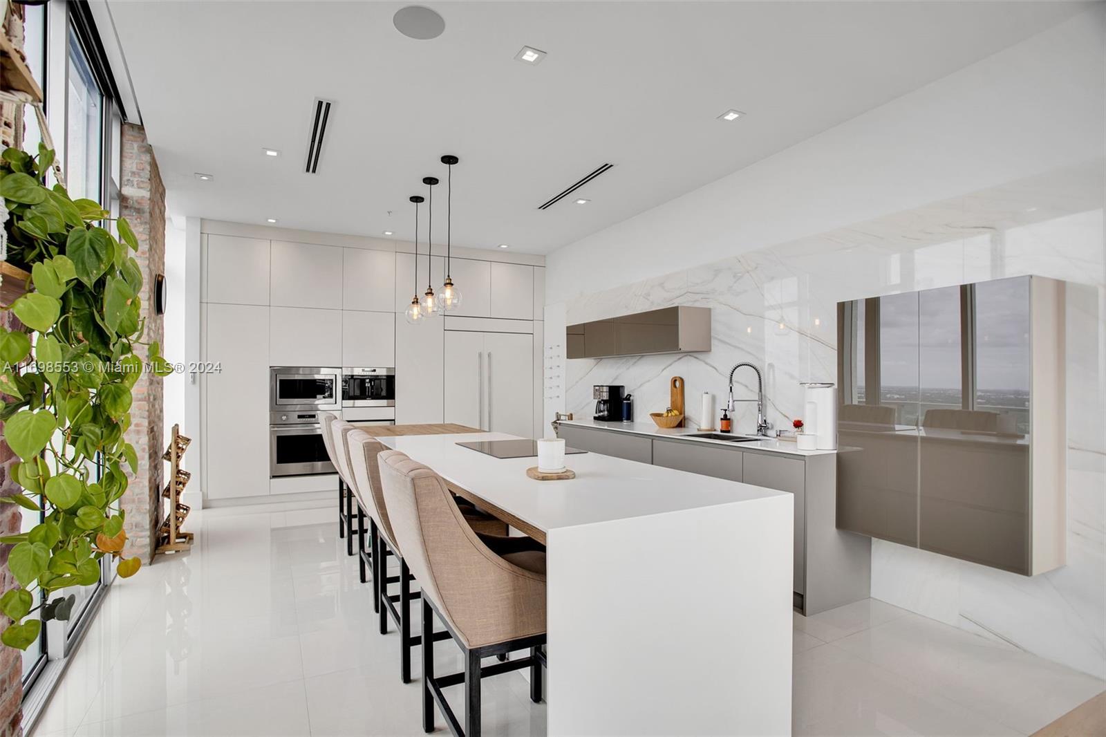 FOUR MIDTOWN - Residential