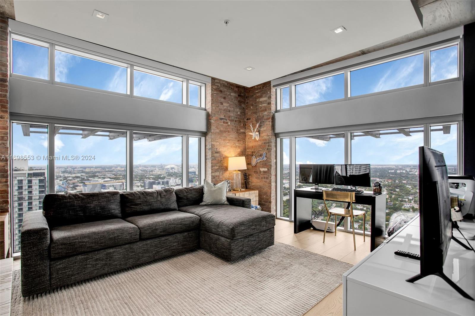 FOUR MIDTOWN - Residential