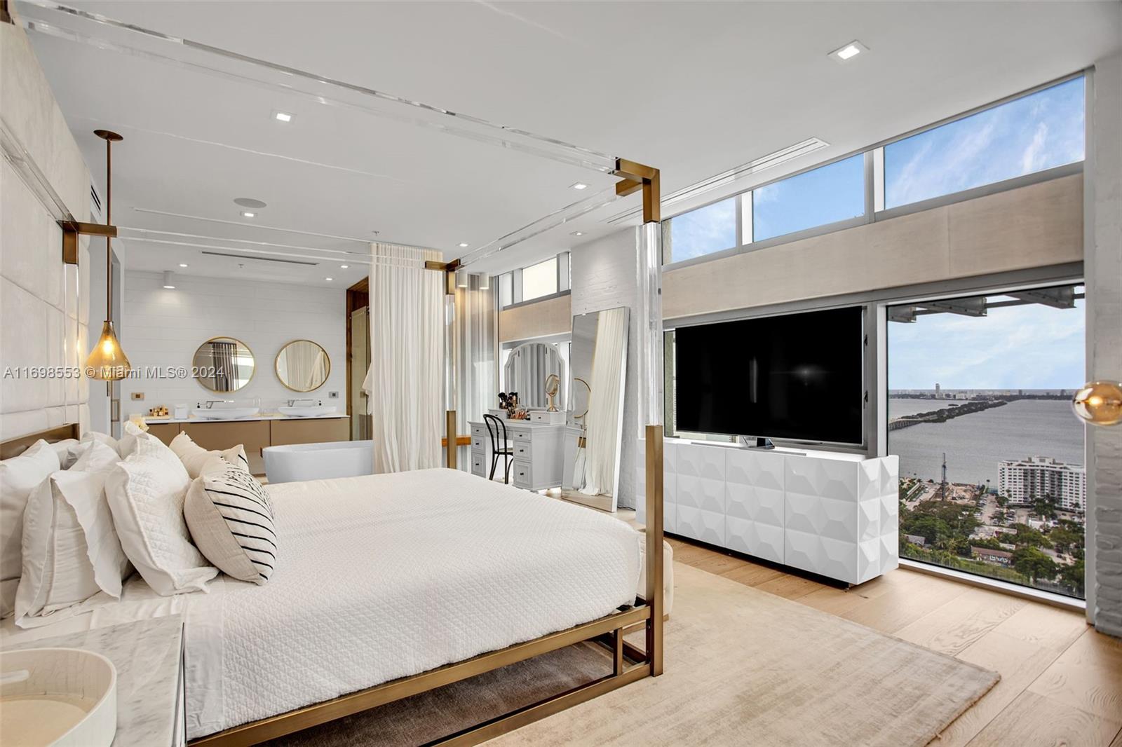 FOUR MIDTOWN - Residential