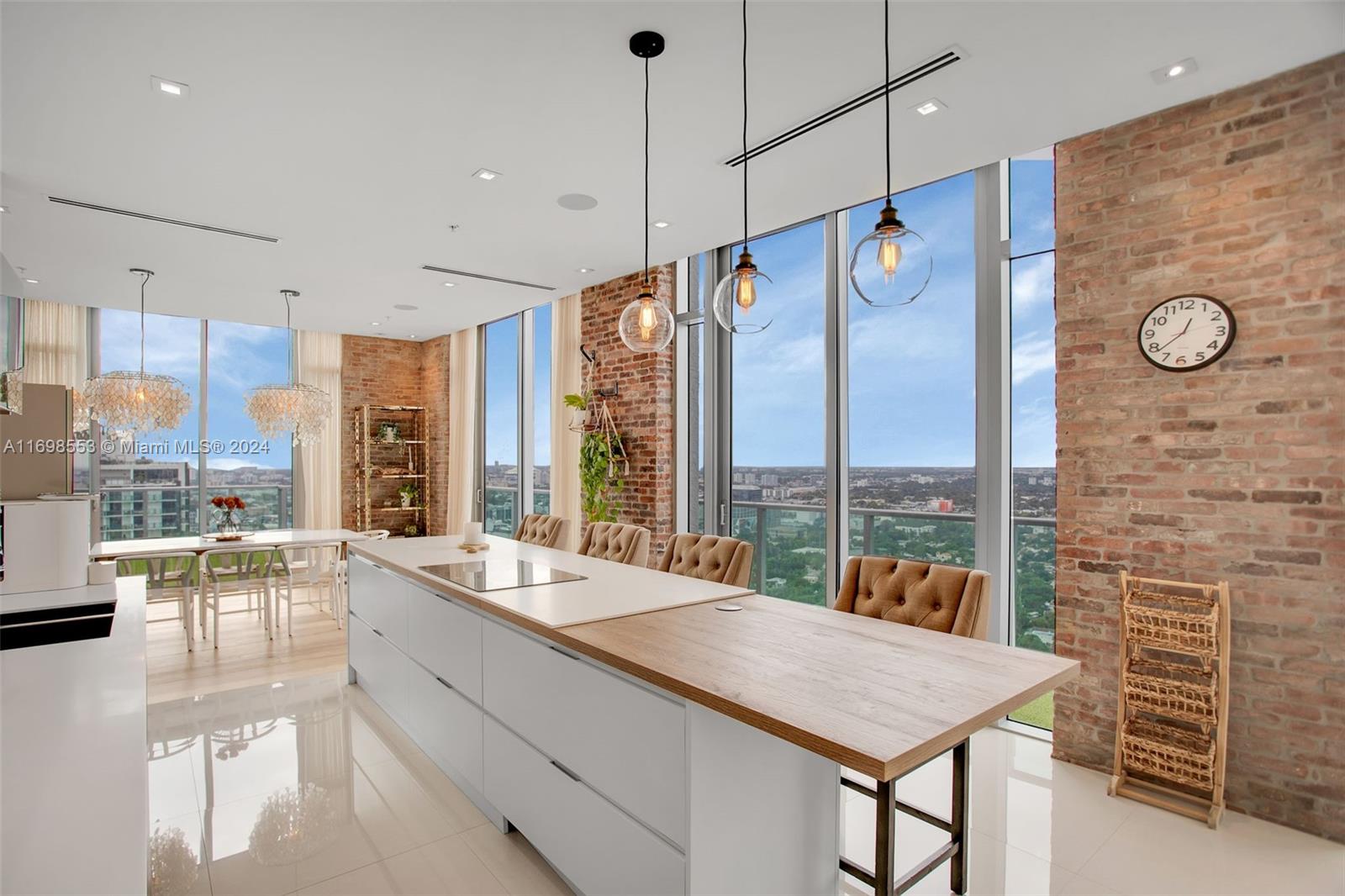 FOUR MIDTOWN - Residential