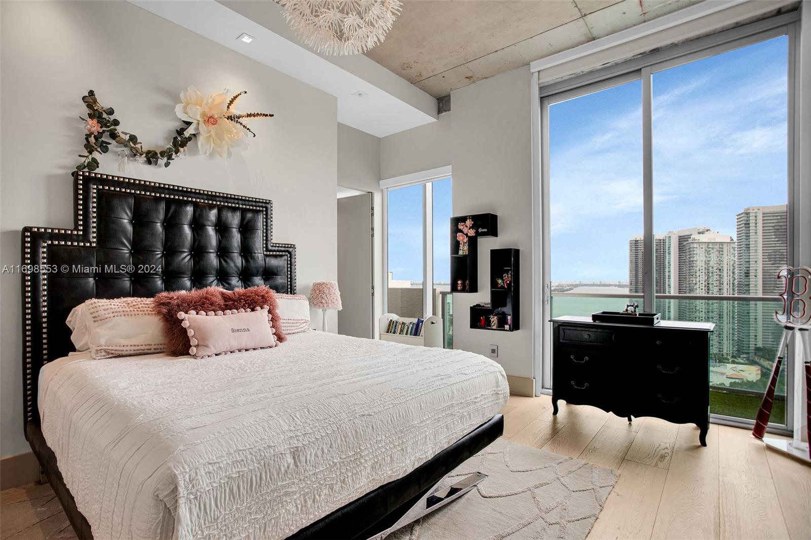 FOUR MIDTOWN - Residential
