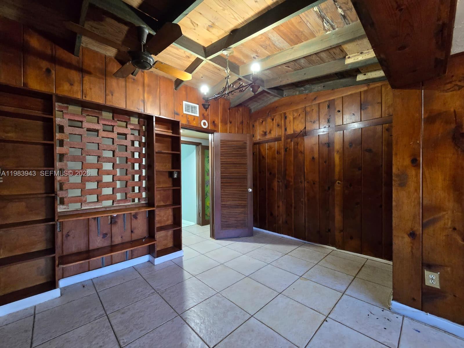 MIAMI GARDENS ESTATES SEC - Residential