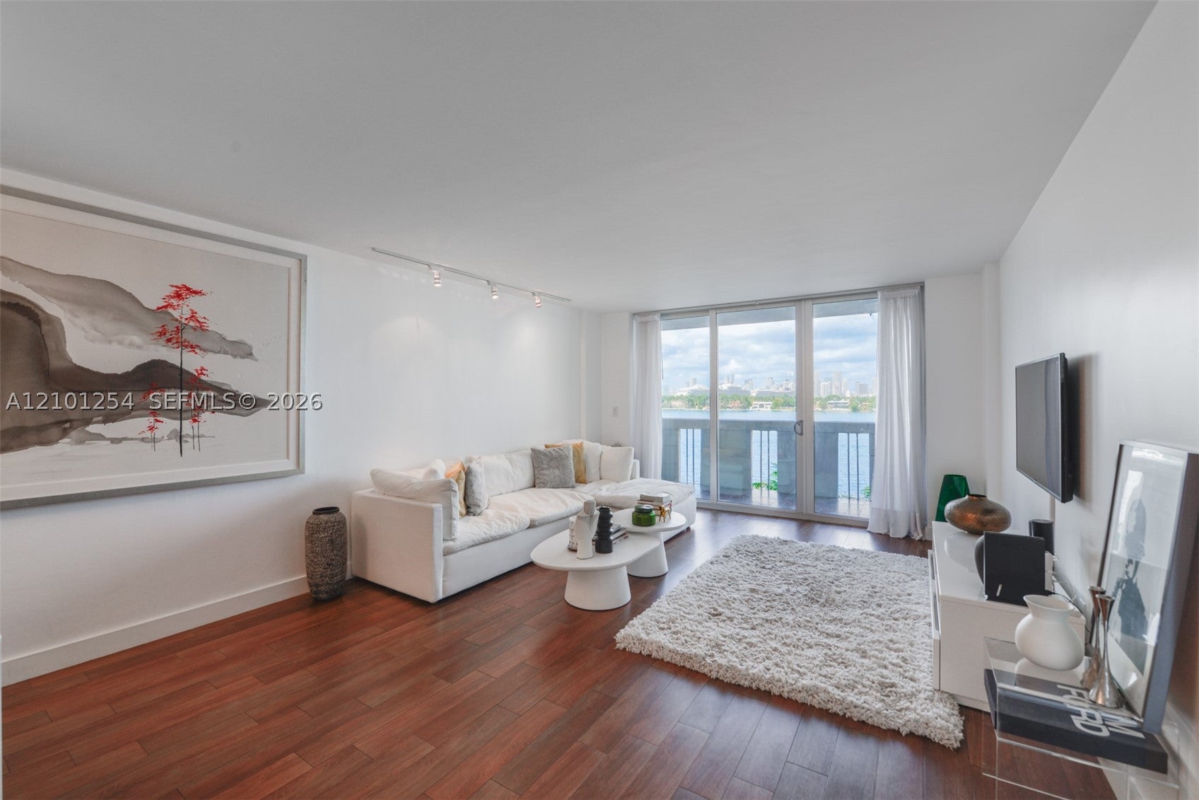 800 West Ave 629
