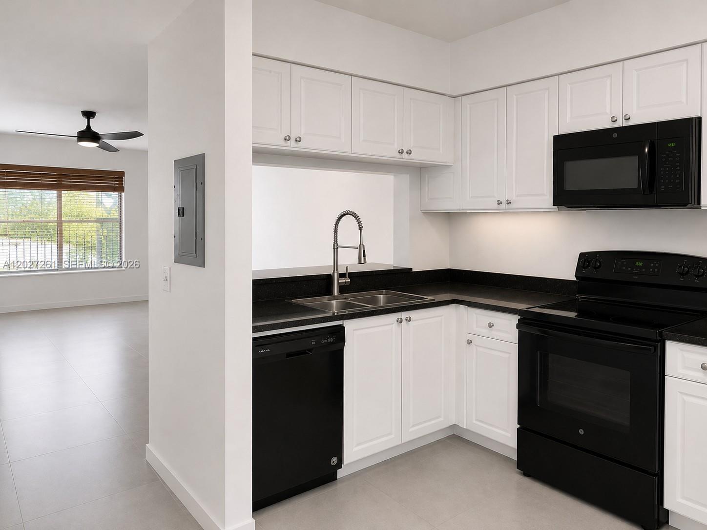 38 Key West Ct