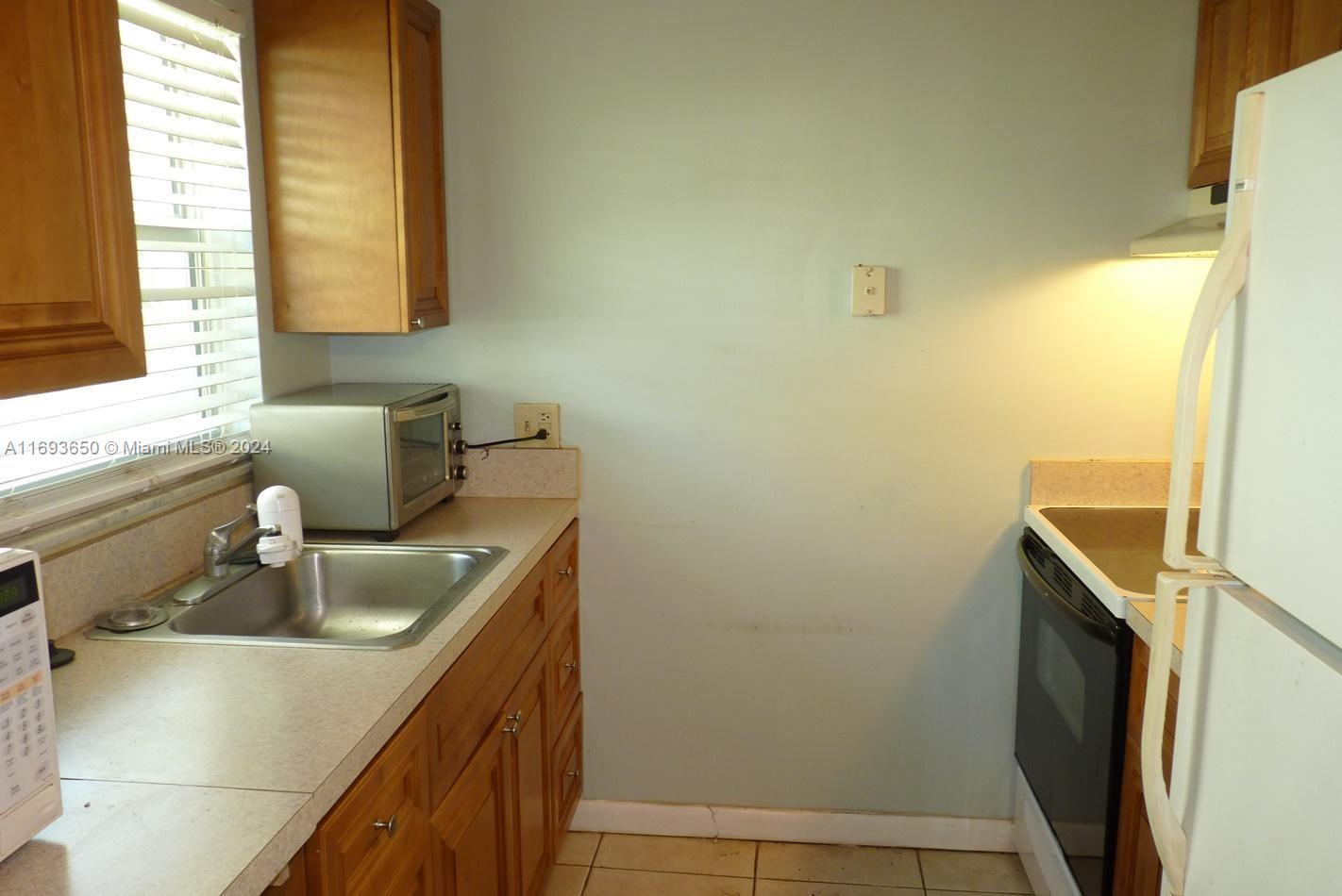 HOVIANNA VIII CONDO - Residential
