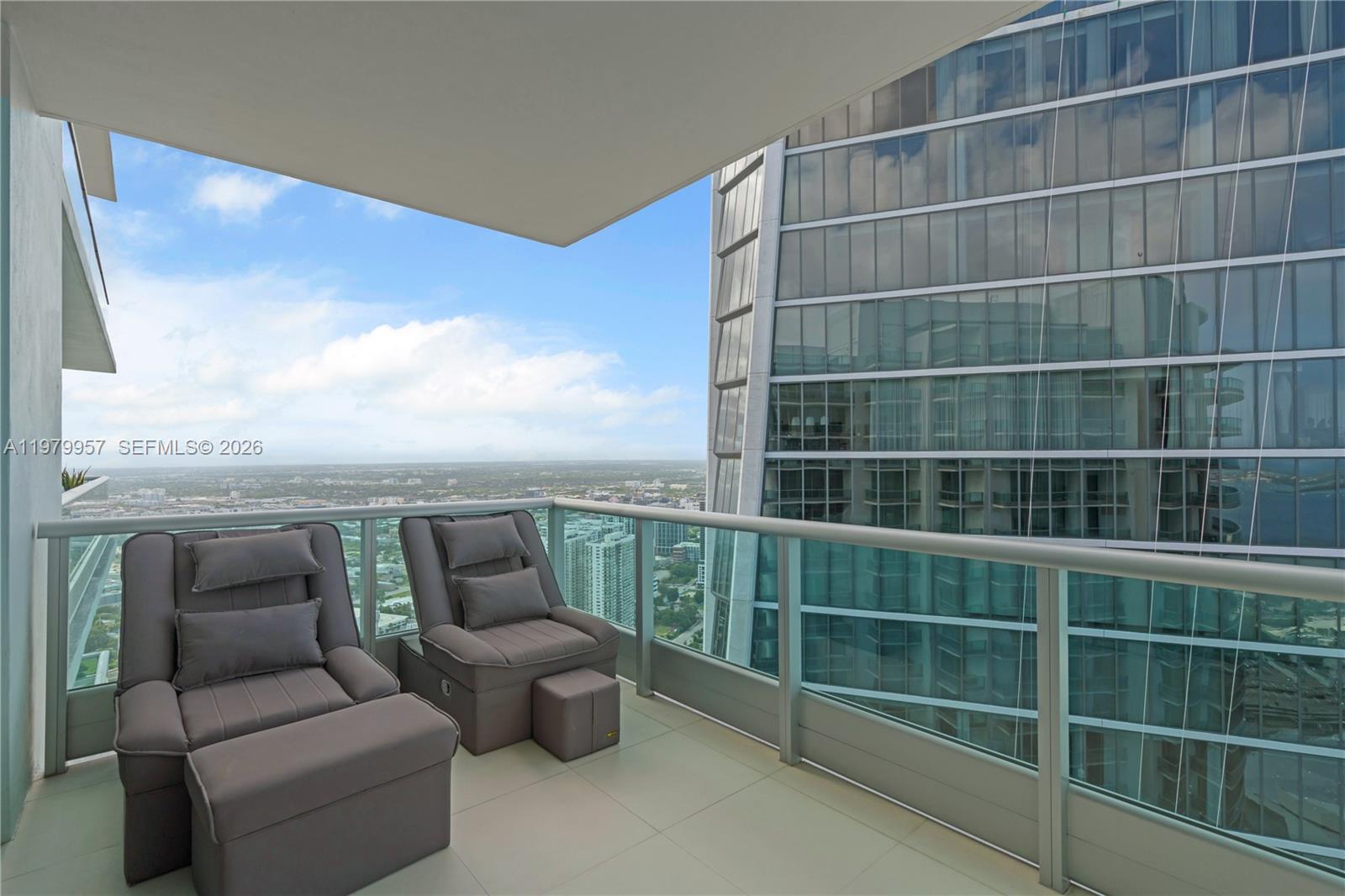 900 BISCAYNE BAY CONDO - Residential